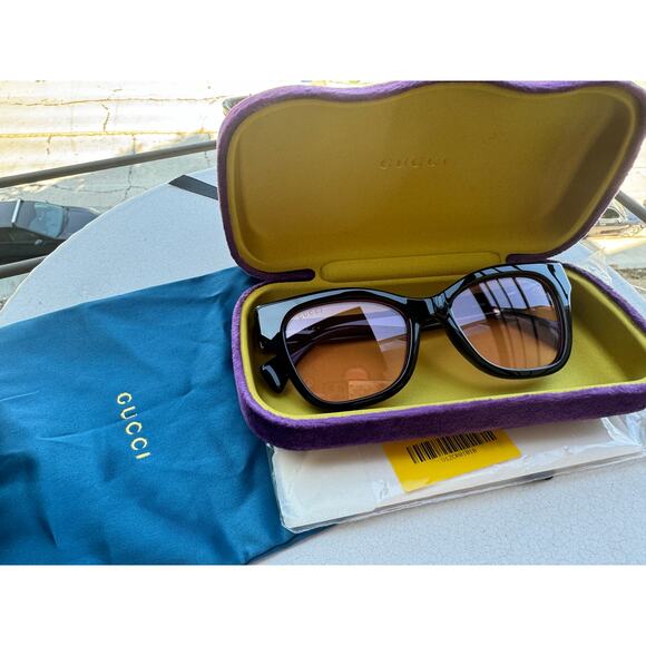 Gucci Retro Black Pink / Purple Sunglasses main image 12